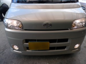 タントのHIDヘッドライトコンバート
