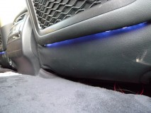 ランクル200の手直し作業と各種イルミネーション追加施工 リアのフットランプはシートの中に埋め込みました。間接照明チックでいい感じです。