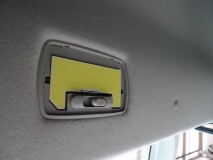  新商品のLEDはきれいにはまり、明るさもMAX 