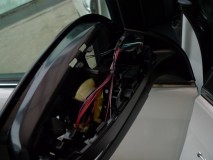 エスクァイアのインパネ周り打ち替えとウェルカムランプ交換 ミラーは相変わらず簡単に分解できます。
