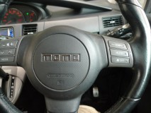 ムーヴのインパネ打ち替えとバイザー取付交換 ハンドルスイッチはハンドル脱着が必要です。あとオーディオスイッチは社外ナビに変更しているのでスイッチ部が点灯しなくなっていますが、アース変更で点灯するように加工しました。