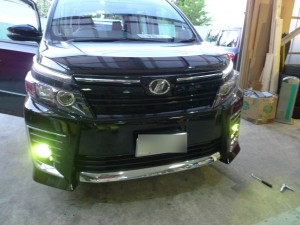 新型８０VOXYのフォグLEDと室内灯LED化