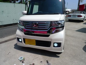 NBOXのフォグランプHID化とテールリフレクター取り付け