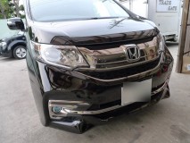 新型ステップワゴンのナンバー灯LED交換 フロントマスクは前の型にかなり近いデザインだと思います。話題のダウンサイジングで1500ccの低速ターボが採用されているそうです。