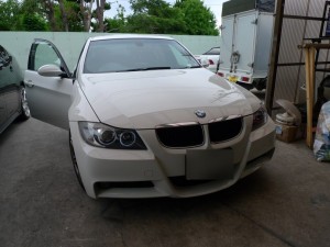 E90 BMW M3 のイカリング修理