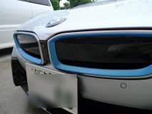 BMW i8 のLED加工打ち合わせ 今回はコンセプトカーで作ったときに光っていたであろう場所を光らせるべく、構想を練るためにご来店いただきました。
