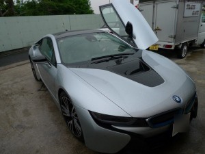 BMW i8 のLED加工打ち合わせ