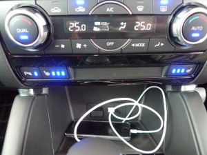 CX-5のエアコンパネル打ち替え