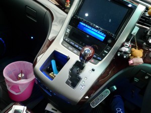 アルファードの内装LED加工