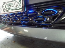  せっかくなのでLEDを仕込みました。 