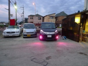 デリカD2のデイライト・打ち替え・フットイルミ他施工