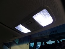 RB3オデッセイの光物全カスタム施工 室内灯はRB3専用の面発光LEDを採用。専用設計なのでぴったり合致し、落ちてくる心配はありません