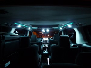 新型30系ヴェルファイアのスマートキー連動セキュリティと室内灯LED化　その２