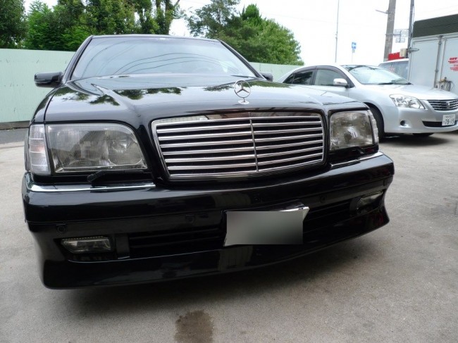 W140ベンツのイルミスター(フットランプ)取付・施工 W140ベンツのイルミスター(フットランプ)取付・施工