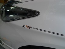  本当にこれだけで一発でカスタムカーっぽくなります。 