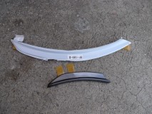アクアのフェンダーモール取付他車検準備 使用する部品はレクサス純正部品で5,000円弱で手に入ります。