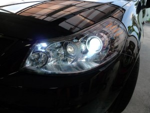 SX4のヘッドライト交換施工とウィンカーLED化
