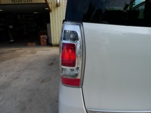 ダイハツ ムーブのウィンカー爆光LEDとブレーキLED