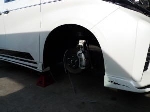 30型アルファードのLED仕込み作業