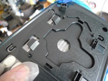 C26セレナのLED内蔵ミラー加工 こちらが外したミラー。電熱線が見えます。