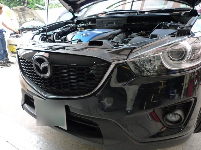   CX-5のヘッドライトハイワッテージ化施工  