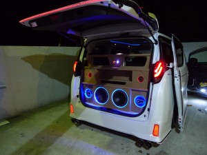 30アルファードも着々と・・・。