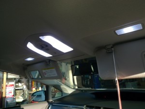 30プリウス前期の電球LED化