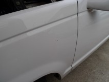  まずは型紙を使って任意の場所にマーキング。 