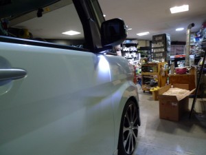 タントのウェルカムランプ取付とフットランプLED追加