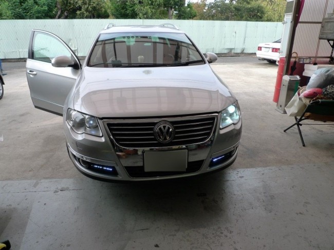   VW パサートのヘッドライトHIDコンバート  