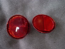 ウェイクのリアリフレクターLED取付とバック球LED交換 外したリフレクターいただいたので、殻割してLED埋め込んで加工してみました。以外にいいかも