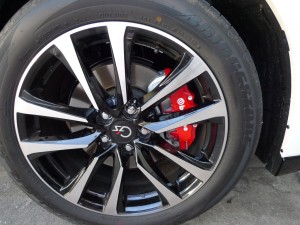 G’sハリアーのキャリパーカバー取付施工