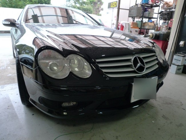 R230 SL Mercedesのスカッフプレート他取付 R230 SL Mercedesのスカッフプレート他取付