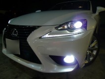 LEXUS IS300h のフォグランプLED化 フォグをLEDに。純正ハロゲンより倍以上明るくなりました