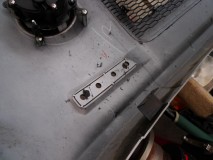  等間隔に穴を開けます 