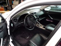 US仕様IS250のヘッドライト交換(日本仕様後期型へ) 左ハンドルなだけでなんか外車らしい雰囲気です。