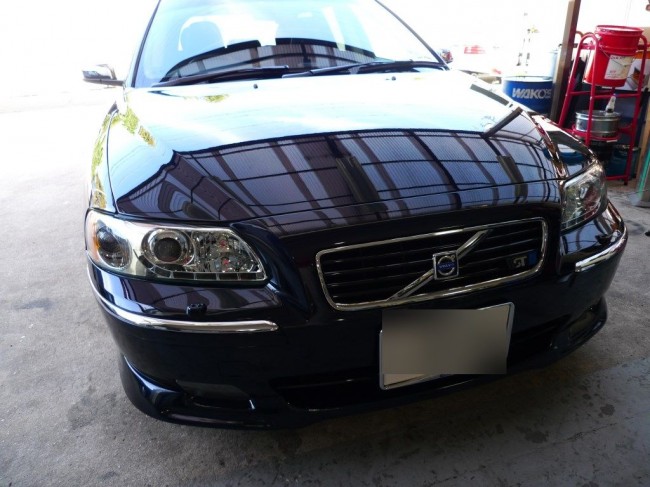   Volvo V70の打ち替え残りの施工とエアバックエラー消去  