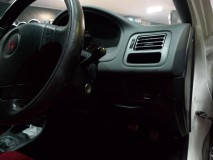  お客様組み込み済みのセキュリティーはViper330。この車はキーレスロックのウィンカーアンサーバック機能がなく、現状では車内からロック・アンロックするだけでセキュリティーが連動しています。 