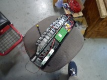  LEDの配列を変更。一番外側がスモール、真ん中がウィンカー、内側がブレーキに変更。もともとの配線は切りっぱなしだとハイフラになるため、計算して抵抗を取り付けしました。 
