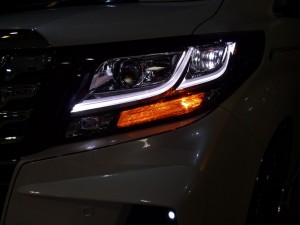 30アルファードのLED打ち替え残りとウィンカーポジション