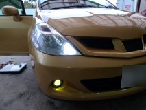  今回初めての試みで、ウェルカムランプ連動でフォグランプを点灯させる回路を組みました。アメ車に多いこの仕様はなかなか良好です。 