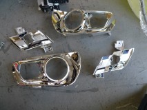30アルファードのヘッドライト加工 まずはこの部品をブラックアウト加工します。