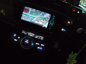 G’sプリウスアルファーのインパネLEDの打ち替え