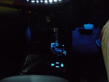  夜は一点ブルーに統一した車内が綺麗です。 