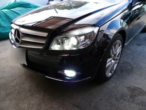 W204 メルセデス・ベンツ Cクラスのフォグとポジション・ライセンスLED