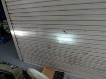 新型H4 LEDヘッドライトをテスト ハイビームにしてみました。バルブの位置も関係していると思いますが、これもHIDに軍配があります。