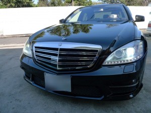 W221 メルセデス・ベンツ S クラスのヘッドライトバルブ交換