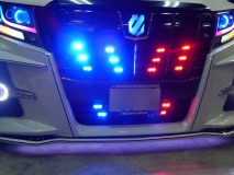 イベントカーならいいですが、街乗りではちょっと。LEDが丸見えなのはNGですね。 