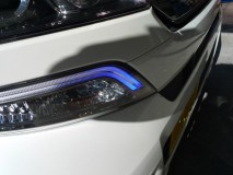 N-BOXのアイラインのホワイト化 この青色が大人しく乗りたい女性ユーザーには評判が悪い