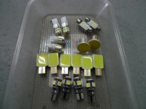 W221 ベンツSクラスのフルLED化作業 結果こんなにたくさんの電球を交換しました。